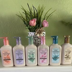 NEW BBW (6) PC DAILY MOISTURIZING HAND SOAP BUNDLE 🌸🌺🌸🌺